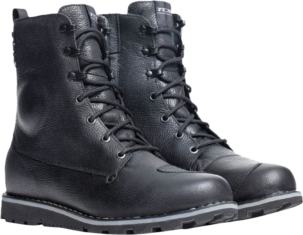 Boots Hero 2 WP black